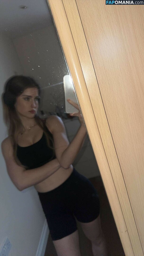 Mira Szalma / https: / mira.004 Çıplak OnlyFans  Sızdırılmış Fotoğraf #51
