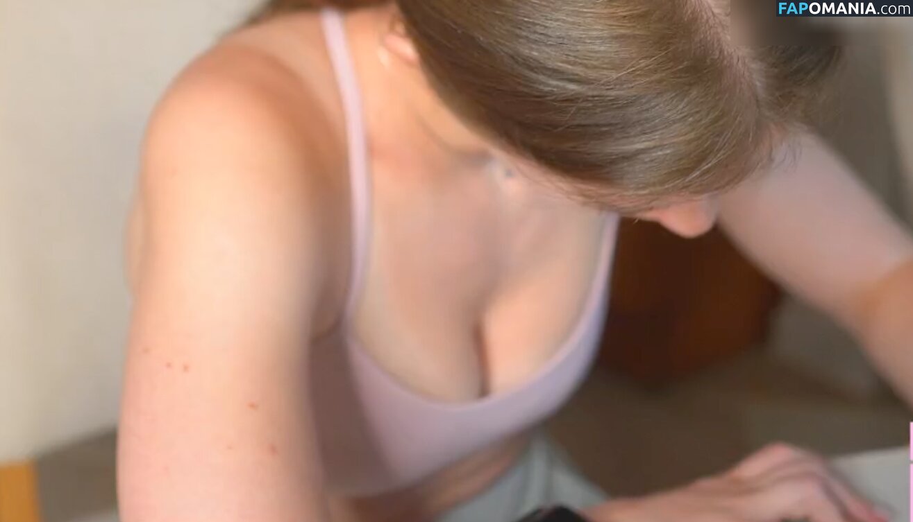 Mira Szalma / https: / mira.004 Çıplak OnlyFans  Sızdırılmış Fotoğraf #567