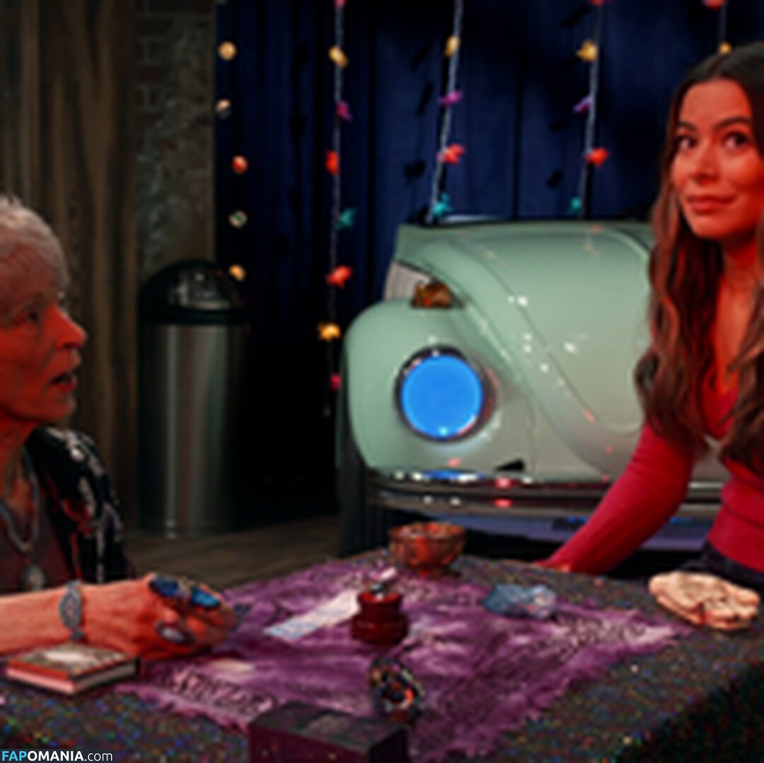 Miranda Cosgrove / MirandaCosgrove / onlyfanssz Çıplak OnlyFans  Sızdırılmış Fotoğraf #159