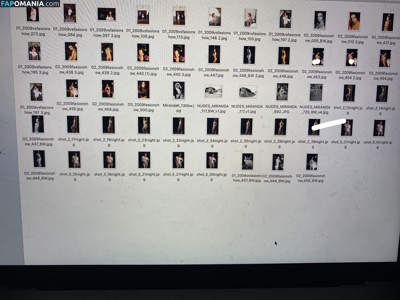 Miranda Kerr Çıplak OnlyFans  Sızdırılmış Fotoğraf #1