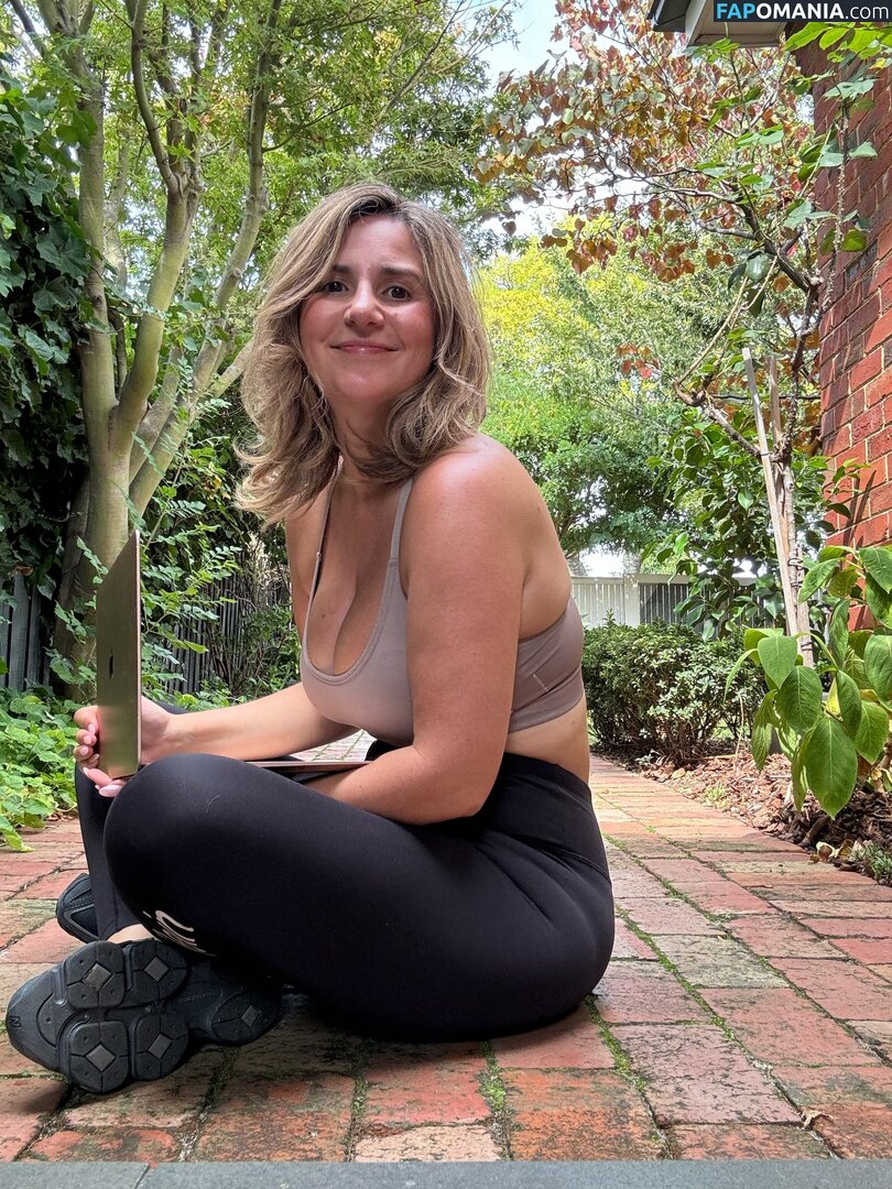 MILF Online Accountant / Miriam Holme / miriamholme Çıplak OnlyFans  Sızdırılmış Fotoğraf #20