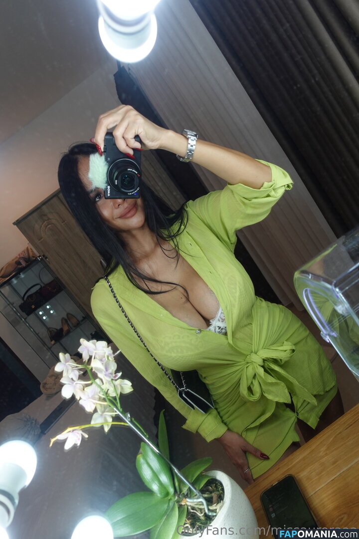 missauroraaa / sassysophyaudaciousaurora Çıplak OnlyFans  Sızdırılmış Fotoğraf #7