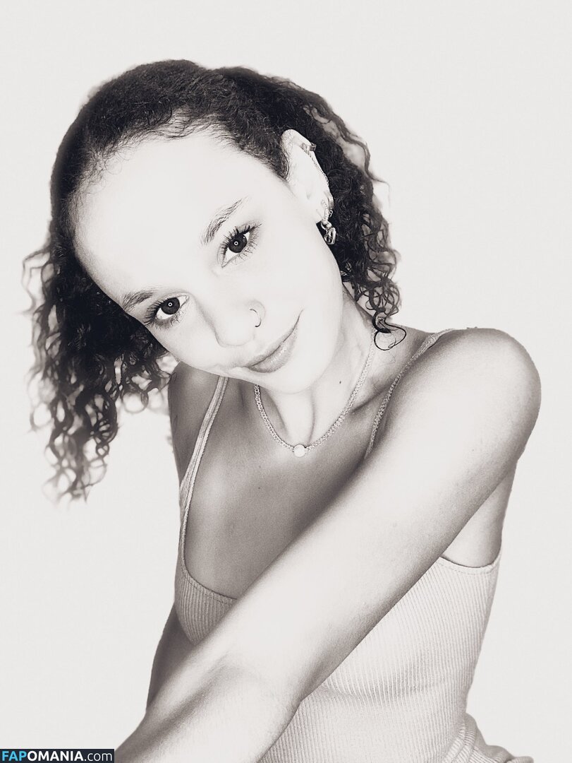 Mayliene / MissFairy Çıplak OnlyFans  Sızdırılmış Fotoğraf #2