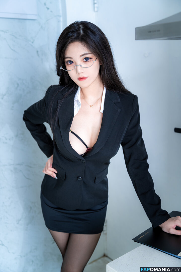 1357046erty / Mizhi_mao / mizhimaoqiu / mizhimiaoqiu / 蜜汁猫裘 Çıplak OnlyFans  Sızdırılmış Fotoğraf #40