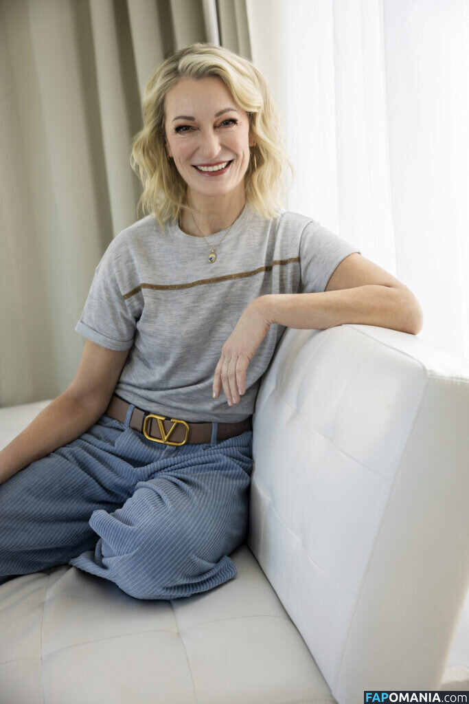 Monika Gruber Çıplak OnlyFans  Sızdırılmış Fotoğraf #5
