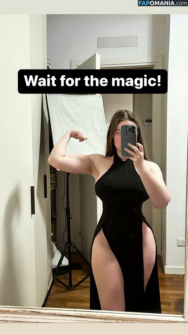 Giulia Valeriani / moonchild_77 / moonchild_777 Çıplak OnlyFans  Sızdırılmış Fotoğraf #9