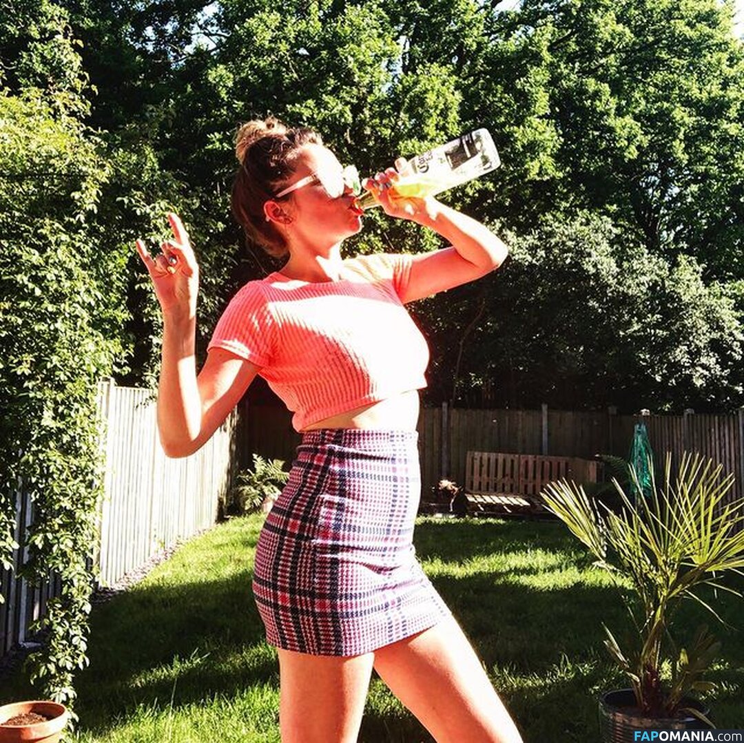 Munecat / https: / munecatmusic Çıplak OnlyFans  Sızdırılmış Fotoğraf #2