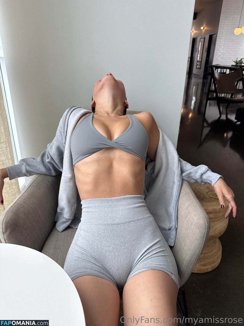 missmyarose / myamissrose Çıplak OnlyFans  Sızdırılmış Fotoğraf #1