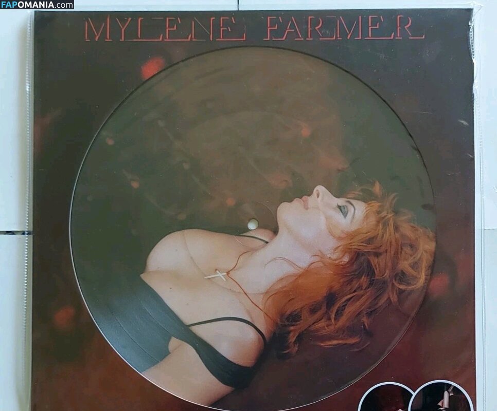 Mylène Farmer Çıplak OnlyFans  Sızdırılmış Fotoğraf #6