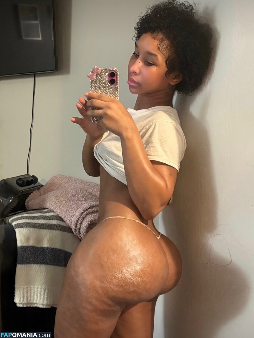 Naebxaa / boujeeea Çıplak OnlyFans  Sızdırılmış Fotoğraf #2