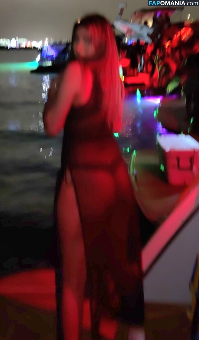 Navpreet Gotara / navpreetg_ Çıplak OnlyFans  Sızdırılmış Fotoğraf #2