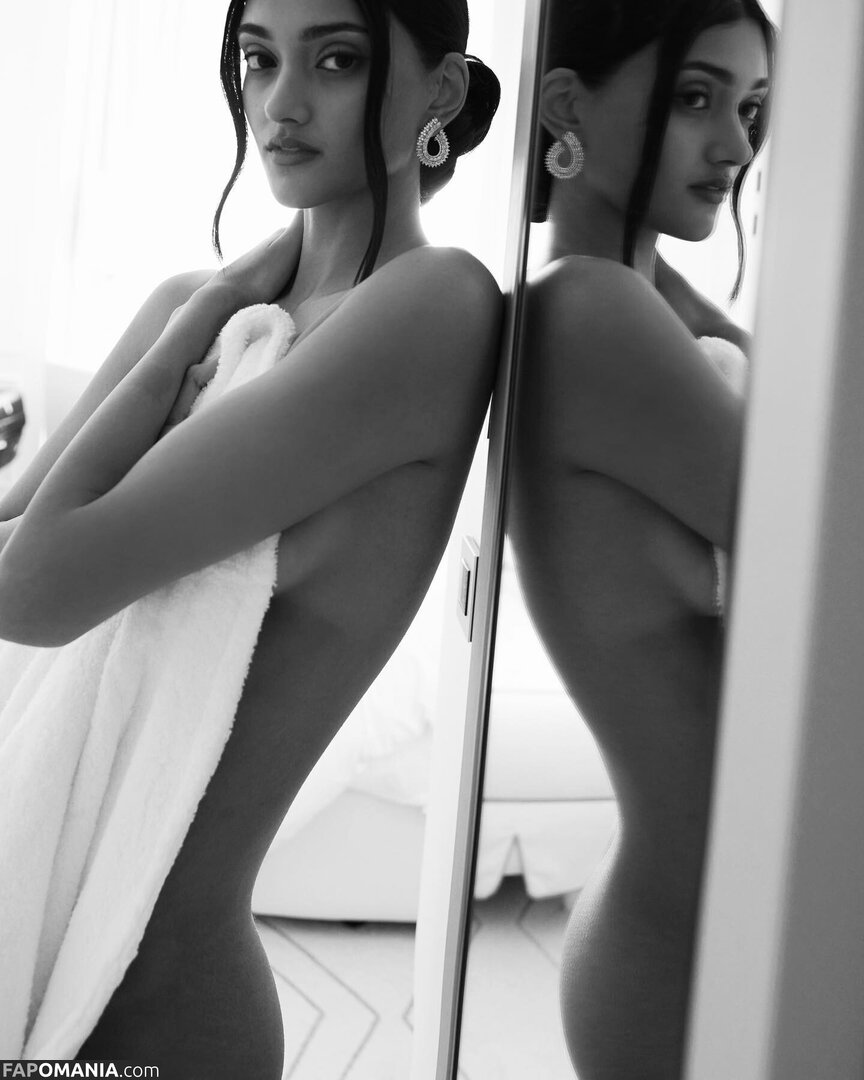 Neelam Kaur Gill / neelamkg Çıplak OnlyFans  Sızdırılmış Fotoğraf #1