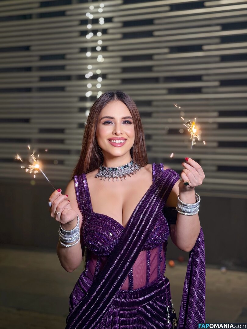 Nehhaa Malik / freakymeek500 / nehamalik335 Çıplak OnlyFans  Sızdırılmış Fotoğraf #12