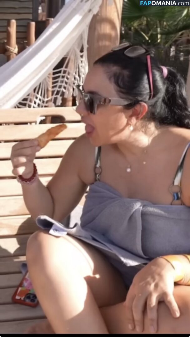 Nermin Hazem / ninahazem Çıplak OnlyFans  Sızdırılmış Fotoğraf #1