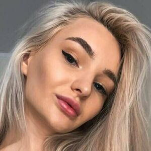 nicolettten