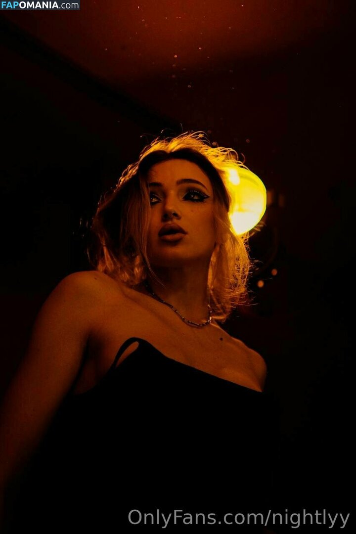 elara_moonq / nightly / nightlyy Çıplak OnlyFans  Sızdırılmış Fotoğraf #2