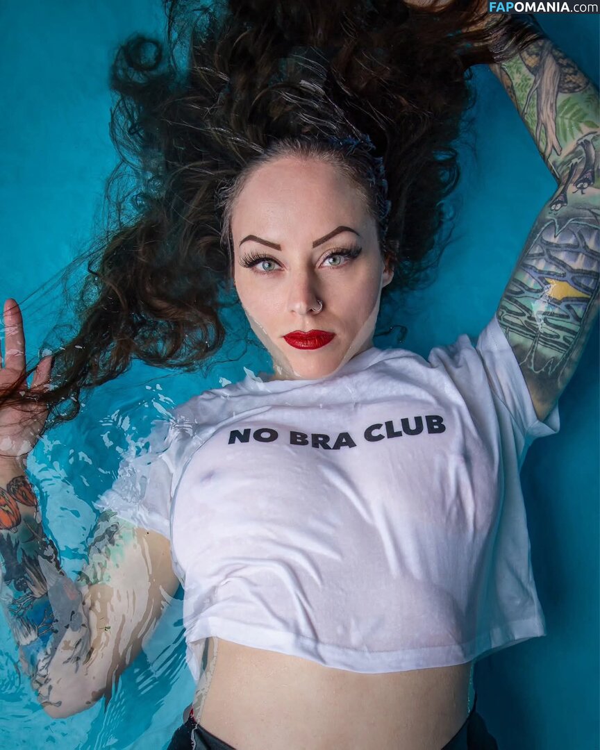 Midnite Ghoul / Niki Dysnomia / Niki Tracchia / Viperella.ghoul / midnite.ghoul Çıplak OnlyFans  Sızdırılmış Fotoğraf #2