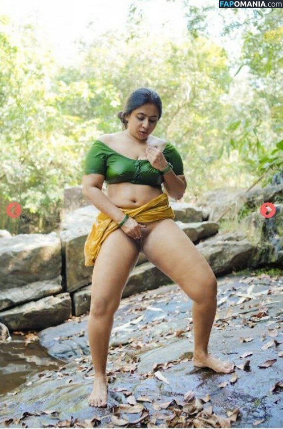 Nila Nambiar / Smera1695 / nilanambiar Çıplak OnlyFans  Sızdırılmış Fotoğraf #9