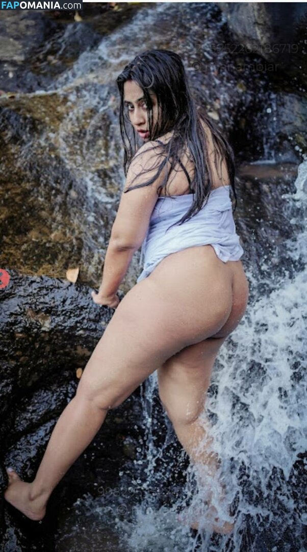 Nila Nambiar / Smera1695 / nilanambiar Çıplak OnlyFans  Sızdırılmış Fotoğraf #29