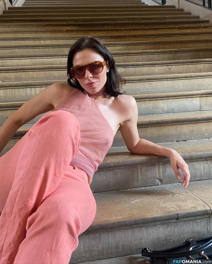 Nina Kraviz / ninakraviz Çıplak OnlyFans  Sızdırılmış Fotoğraf #4