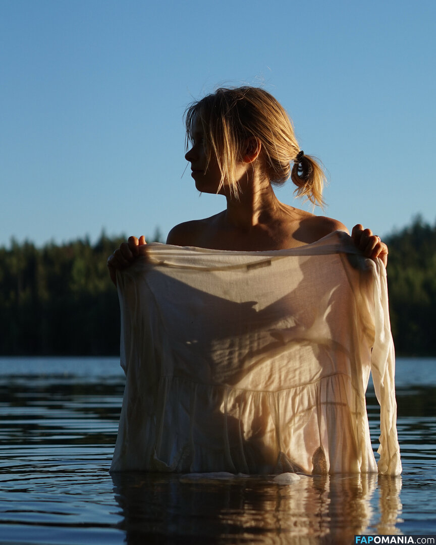 Nina Laitiala / Ninainsauna Çıplak OnlyFans  Sızdırılmış Fotoğraf #1