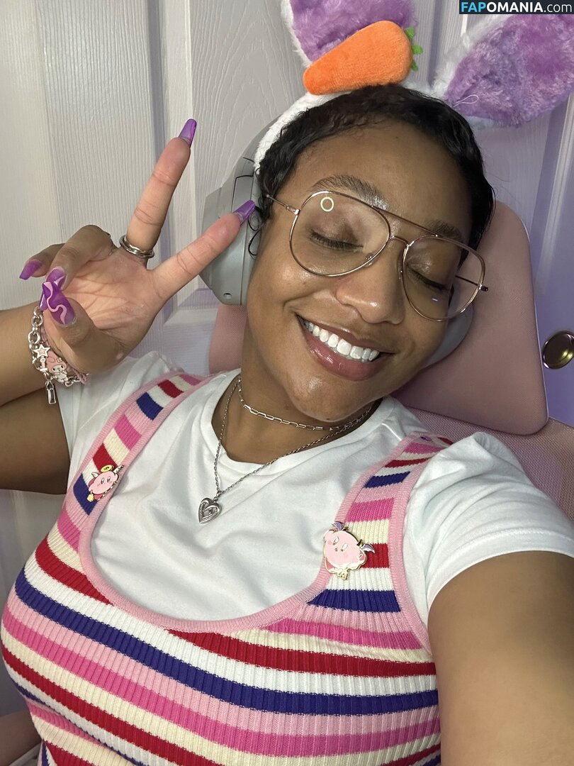 Nomfwanime Çıplak OnlyFans  Sızdırılmış Fotoğraf #3