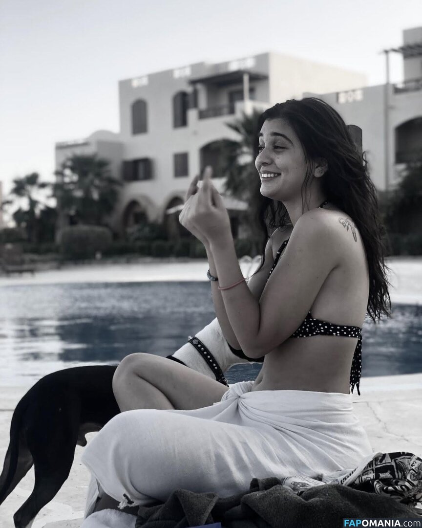 Nourine Abouseada / https: / nourineabouseada Çıplak OnlyFans  Sızdırılmış Fotoğraf #3