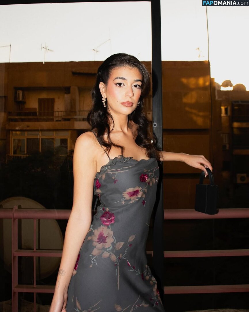 Nourine Abouseada / https: / nourineabouseada Çıplak OnlyFans  Sızdırılmış Fotoğraf #8