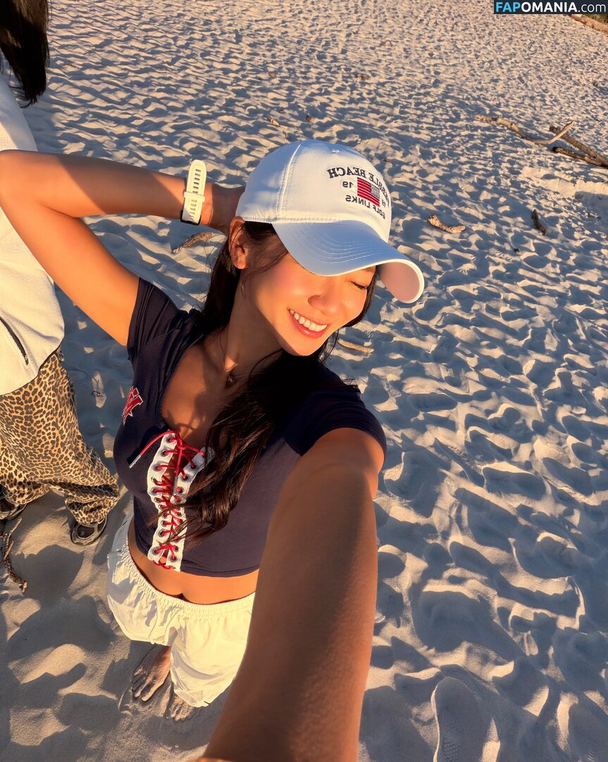 Novita Lam / novitalam Çıplak OnlyFans  Sızdırılmış Fotoğraf #2