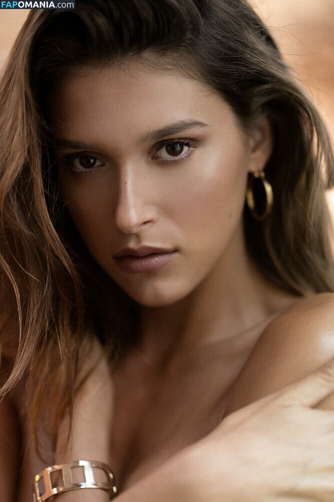 Nuria Oliu Sanchez / nuriaoliu Çıplak OnlyFans  Sızdırılmış Fotoğraf #2