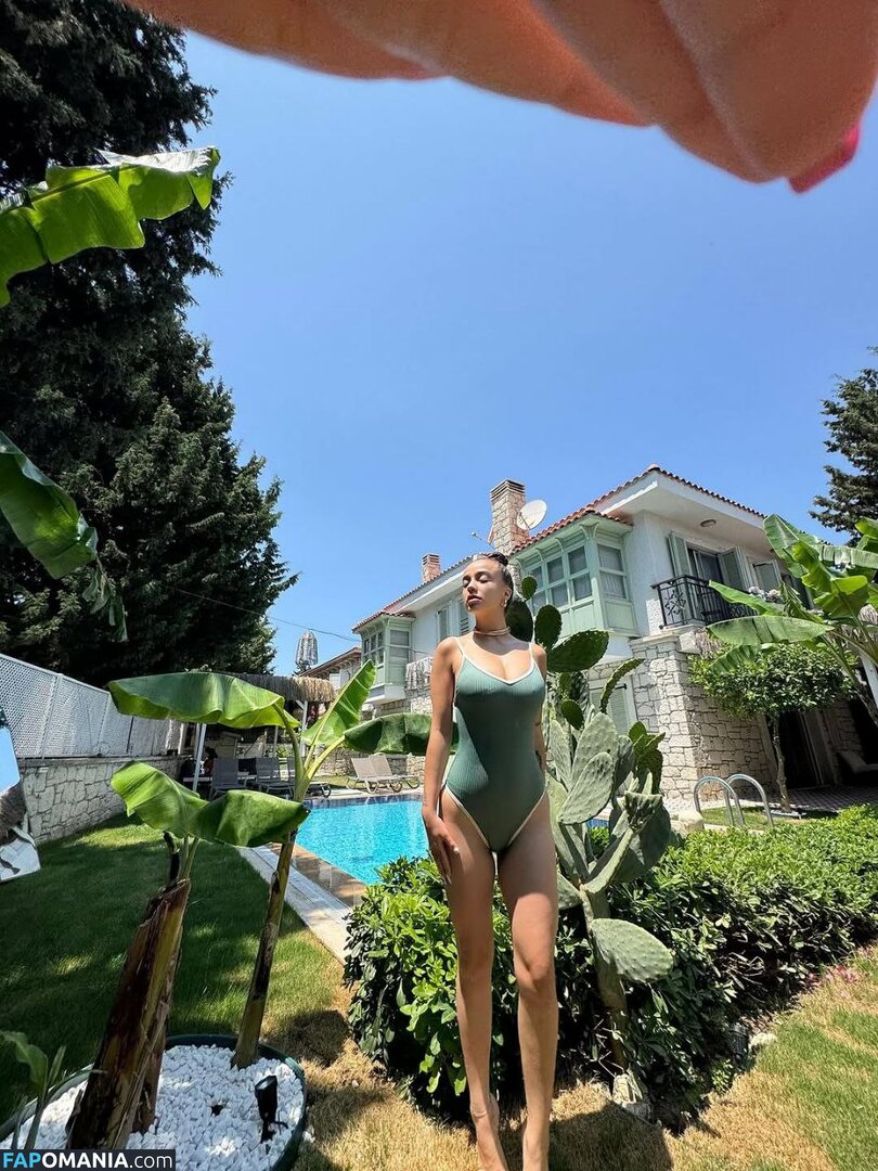Nurseli Aksoy / https: / punknurseli Çıplak OnlyFans  Sızdırılmış Fotoğraf #19