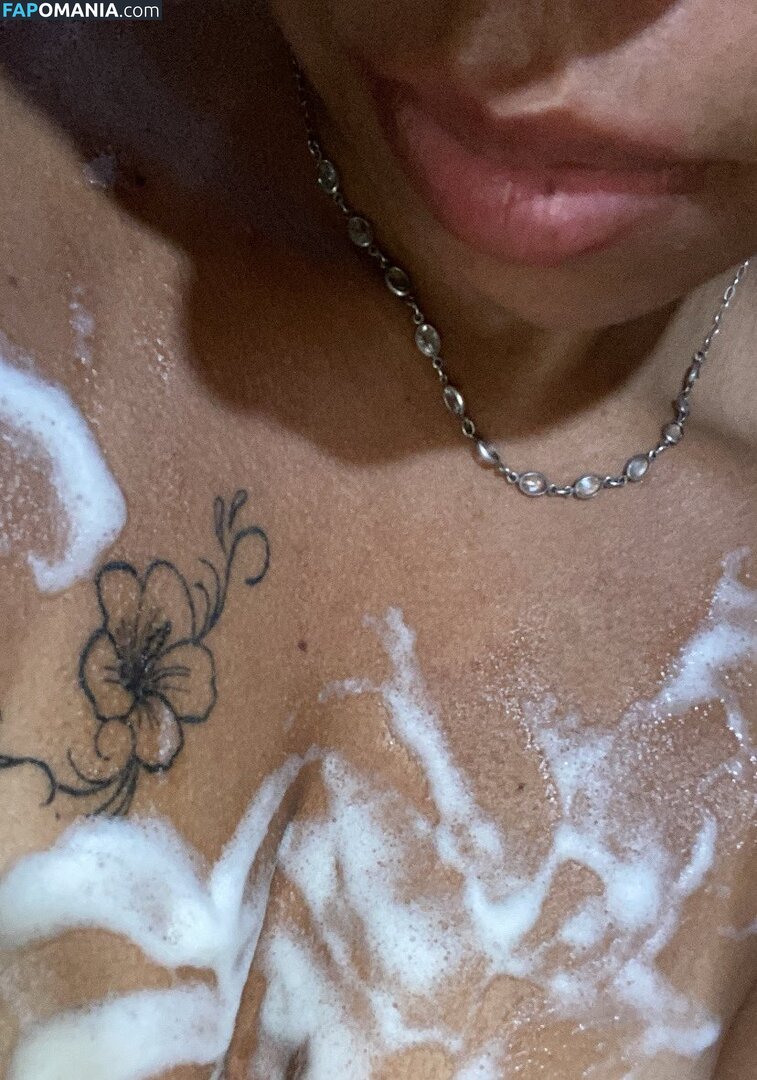 Patriny / patricia / patrinycachinhos Çıplak OnlyFans  Sızdırılmış Fotoğraf #1