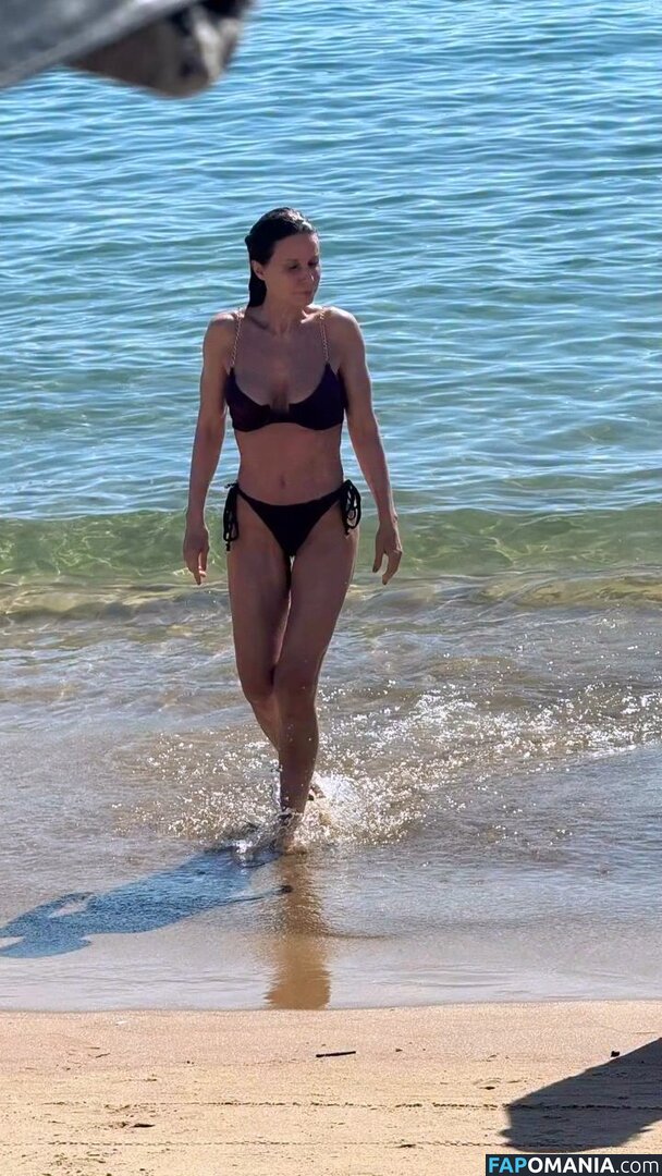 Paula Burlamaqui / paulaburlamaquioficial Çıplak OnlyFans  Sızdırılmış Fotoğraf #1