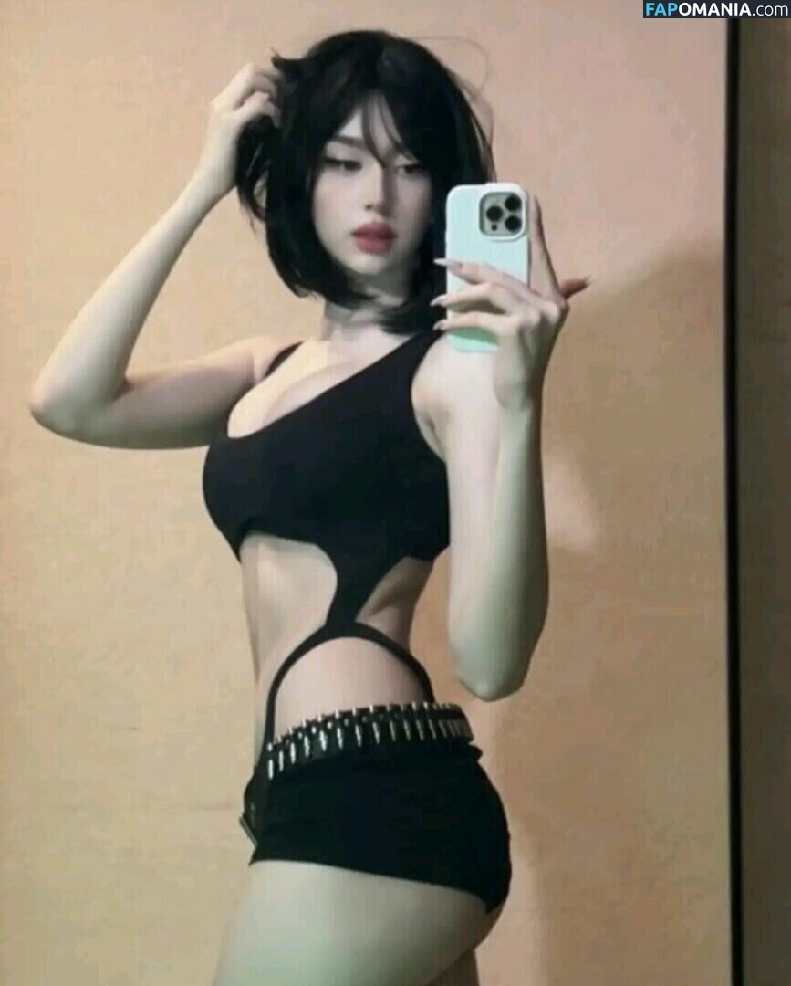 Pelmentoschan / pelmentossschaan Çıplak OnlyFans  Sızdırılmış Fotoğraf #5