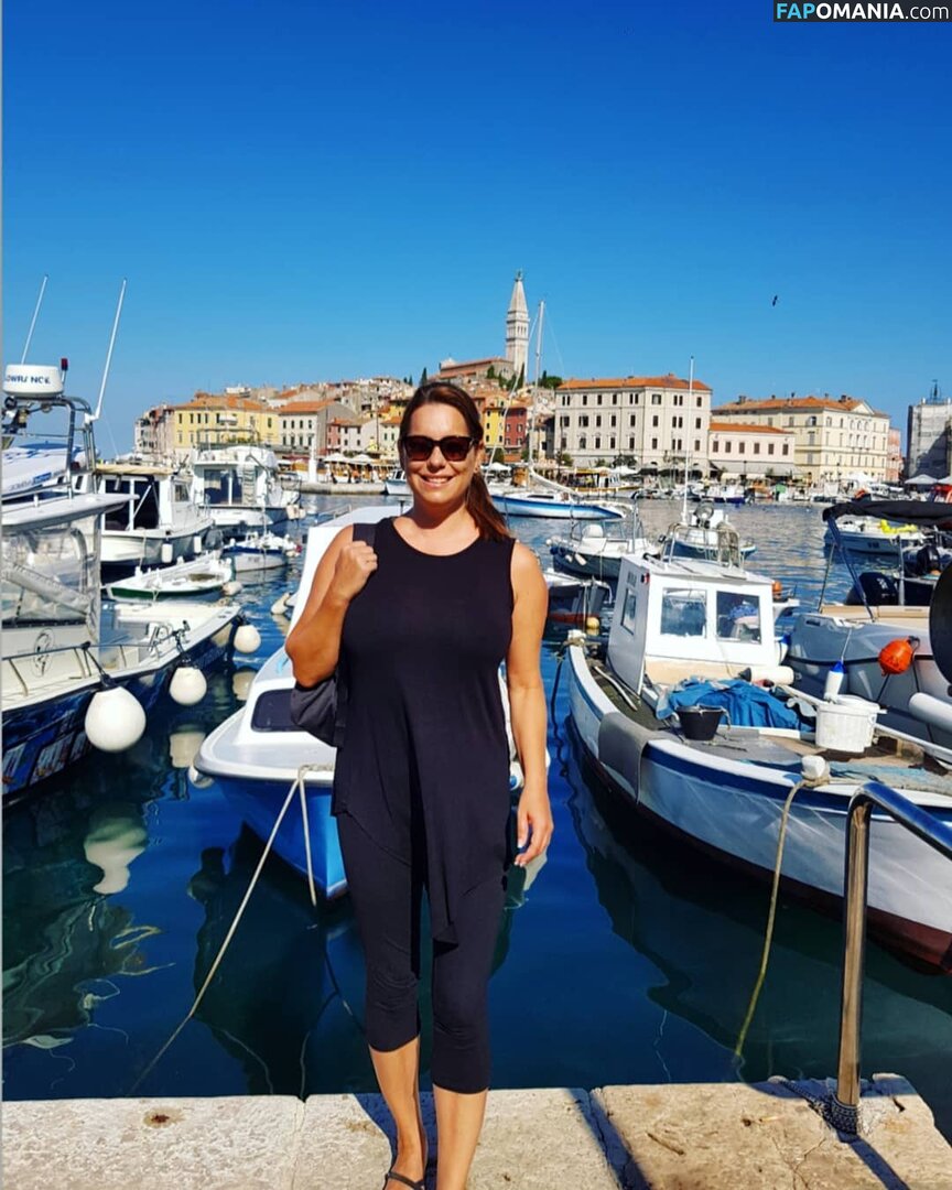 amator_csajok / f.lillaa / petratimea Çıplak OnlyFans  Sızdırılmış Fotoğraf #2683