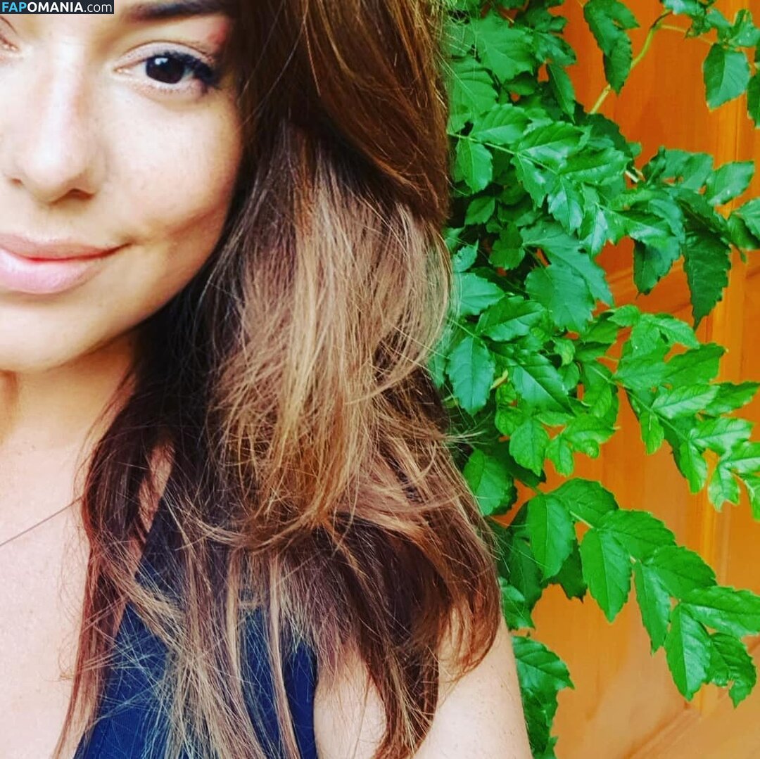 amator_csajok / f.lillaa / petratimea Çıplak OnlyFans  Sızdırılmış Fotoğraf #2686