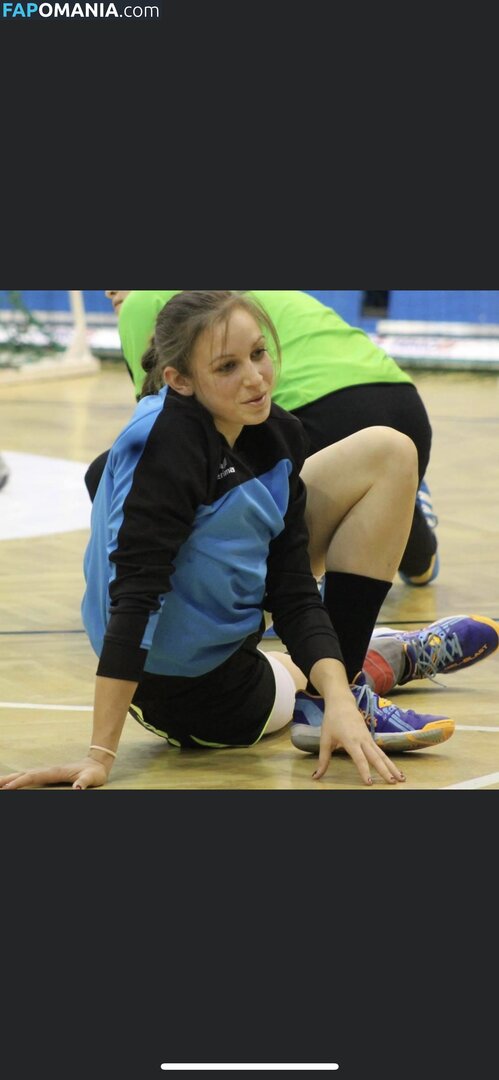 amator_csajok / f.lillaa / petratimea Çıplak OnlyFans  Sızdırılmış Fotoğraf #2694