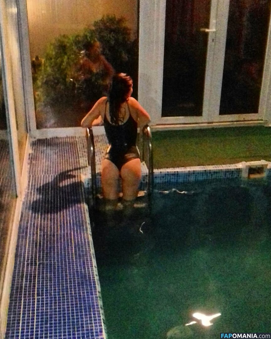 amator_csajok / f.lillaa / petratimea Çıplak OnlyFans  Sızdırılmış Fotoğraf #2725