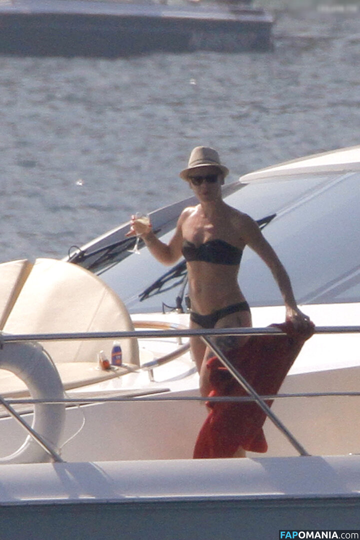 Alecia Beth Moore / Pink Çıplak OnlyFans  Sızdırılmış Fotoğraf #125