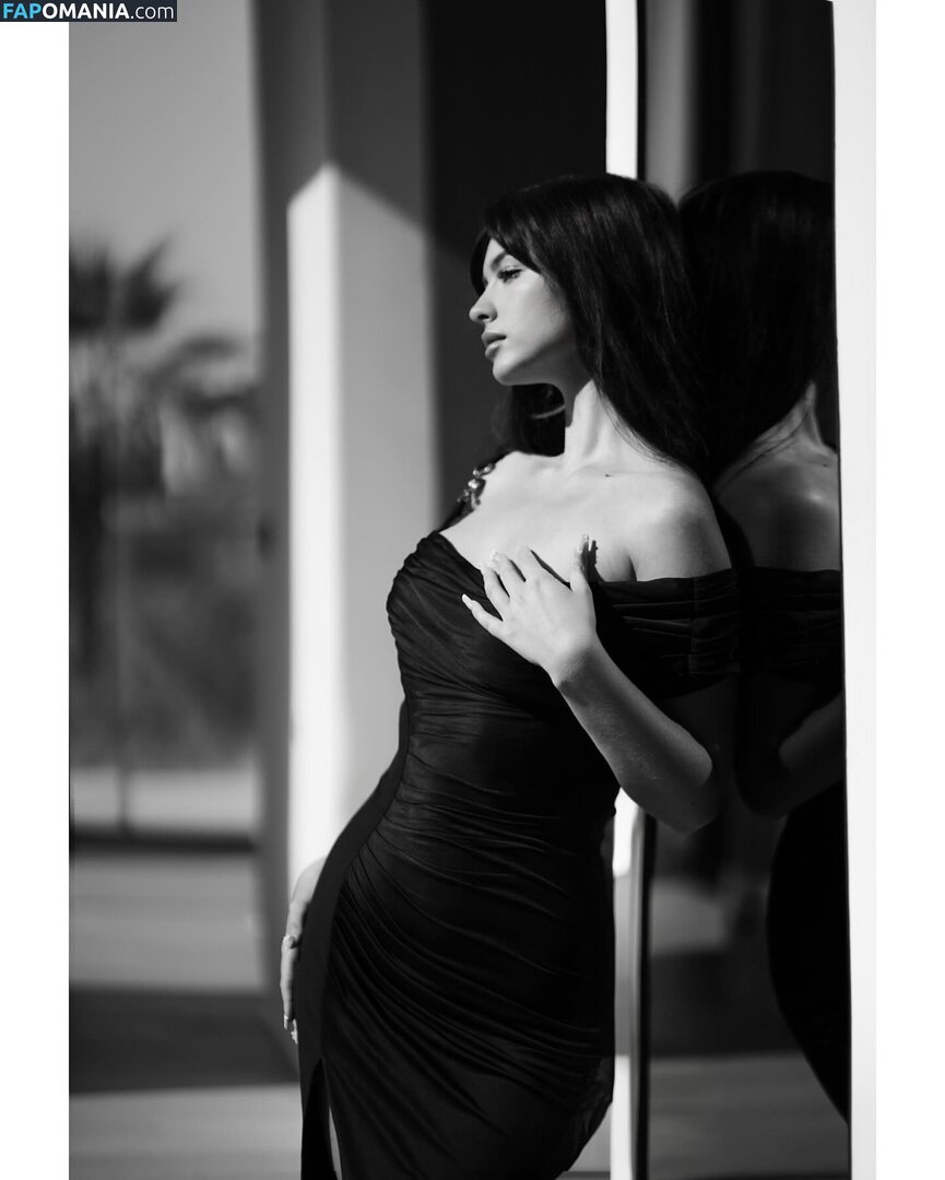Pauline Maugauin / Pola Petrenko / polapetrenko Çıplak OnlyFans  Sızdırılmış Fotoğraf #1