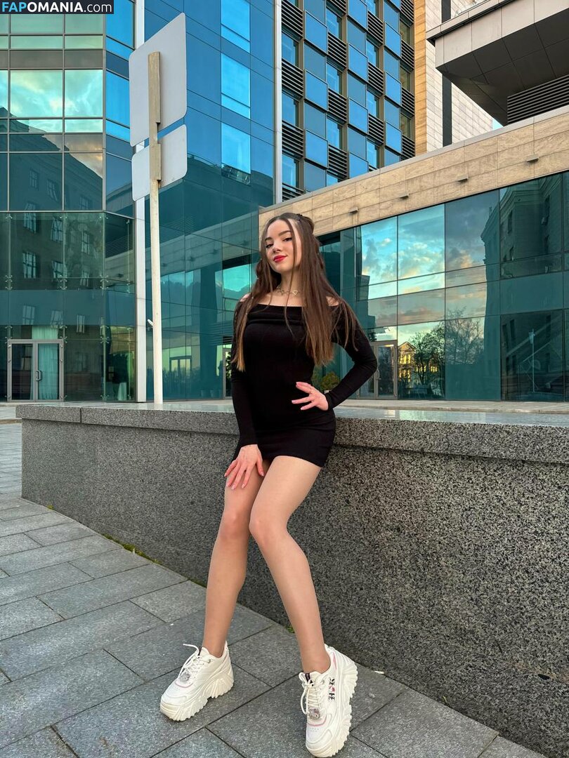 cutekatrin / princesse.katrin Çıplak OnlyFans  Sızdırılmış Fotoğraf #25