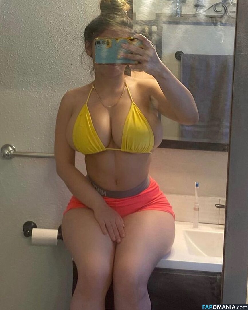 babyemilyver / princessemily / princesssaaemily Çıplak OnlyFans  Sızdırılmış Fotoğraf #7