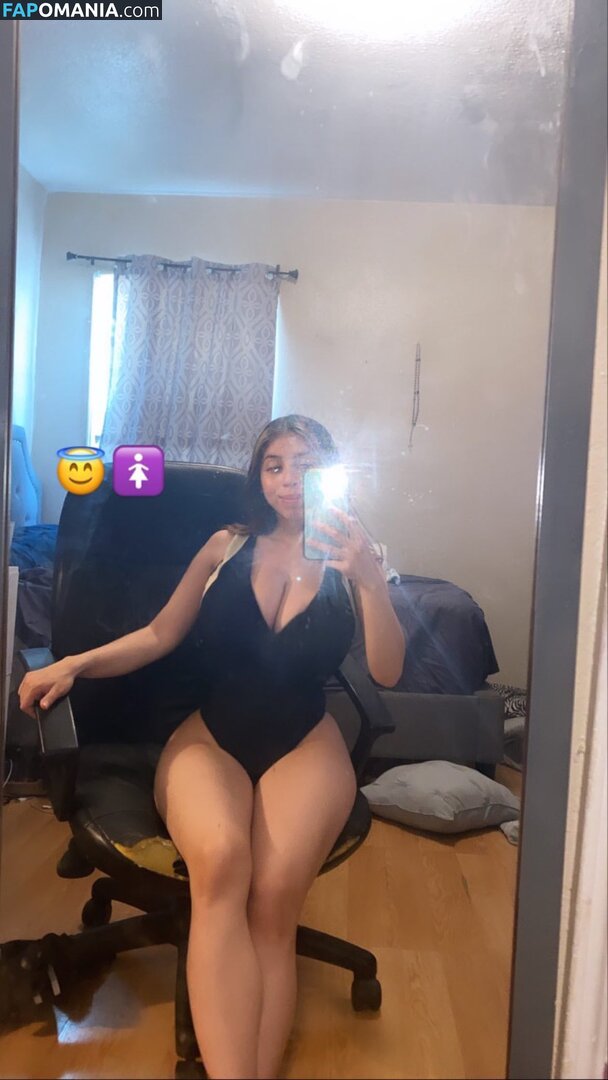 babyemilyver / princessemily / princesssaaemily Çıplak OnlyFans  Sızdırılmış Fotoğraf #8