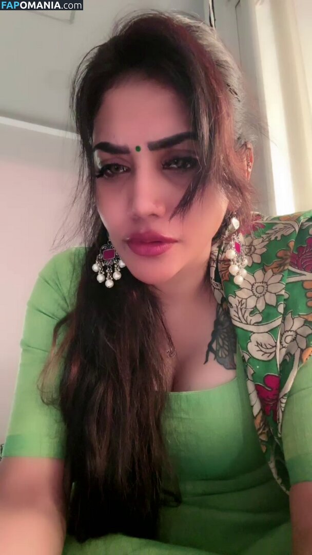 Priya Naidu / priya_naidu0422 Çıplak OnlyFans  Sızdırılmış Fotoğraf #10