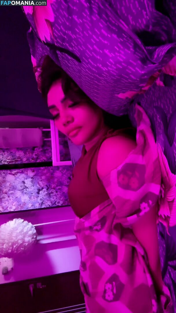 Priya Naidu / priya_naidu0422 Çıplak OnlyFans  Sızdırılmış Fotoğraf #11