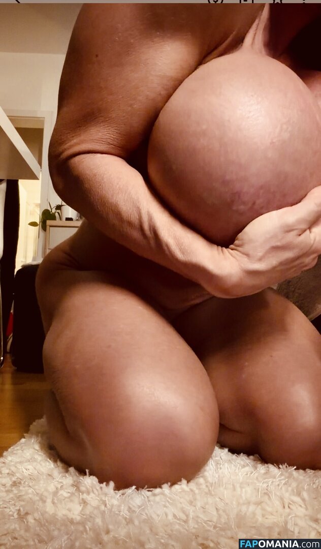 QueenMuscleBoobs Çıplak OnlyFans  Sızdırılmış Fotoğraf #20