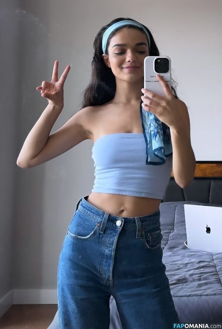 Rachel Zegler / rachelzegler / rachmariexoxo Çıplak OnlyFans  Sızdırılmış Fotoğraf #865