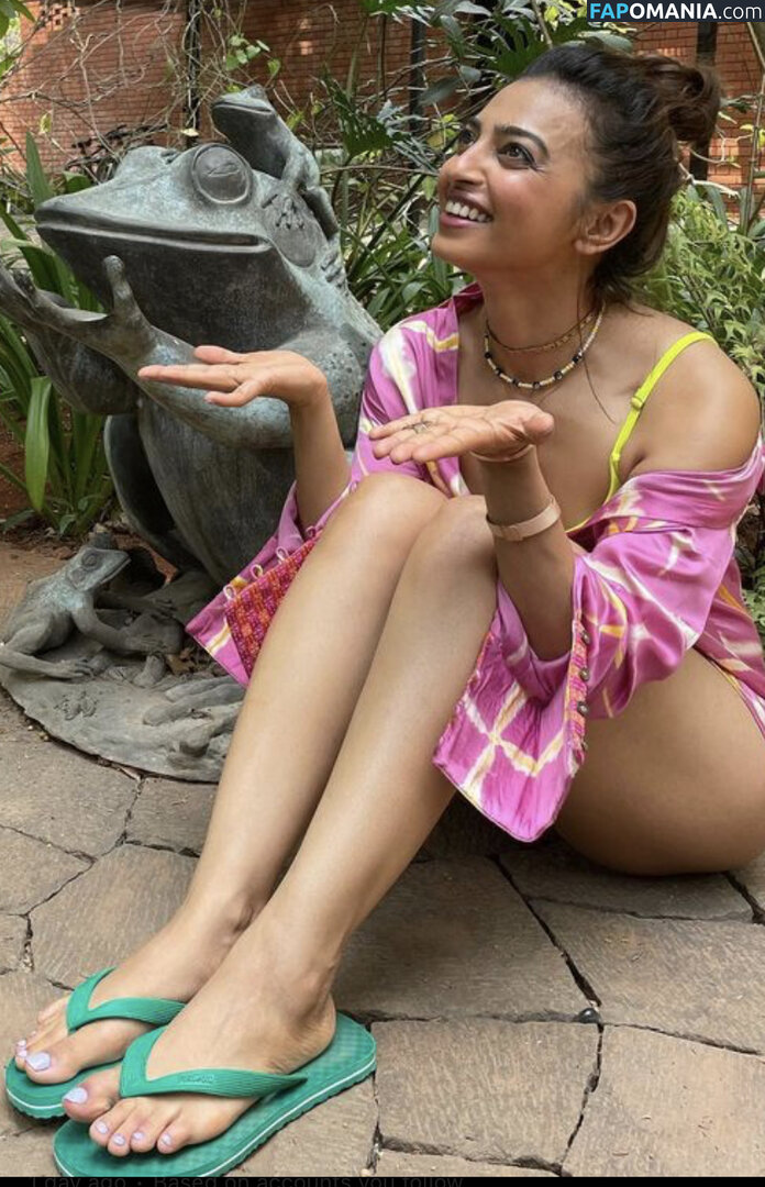 Radhia Apte Çıplak OnlyFans  Sızdırılmış Fotoğraf #3