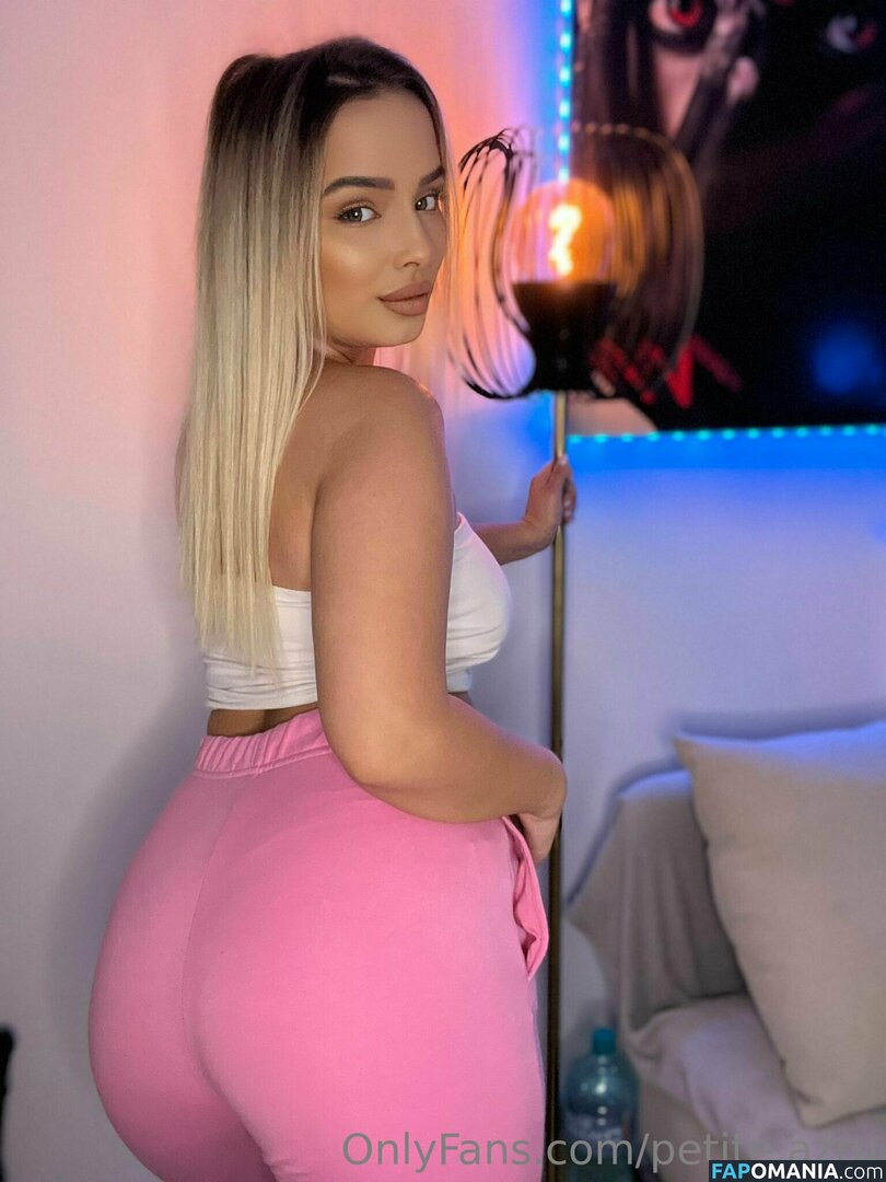 ramonaioana77 / vip3ra77 Çıplak OnlyFans  Sızdırılmış Fotoğraf #21