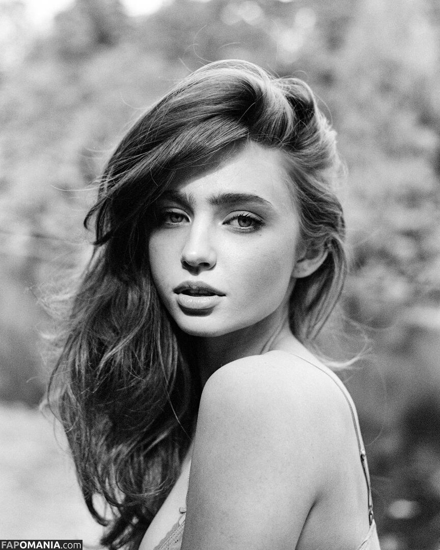 Renata Ri / Renatarii / renata_ri / renatarrii Çıplak OnlyFans  Sızdırılmış Fotoğraf #710